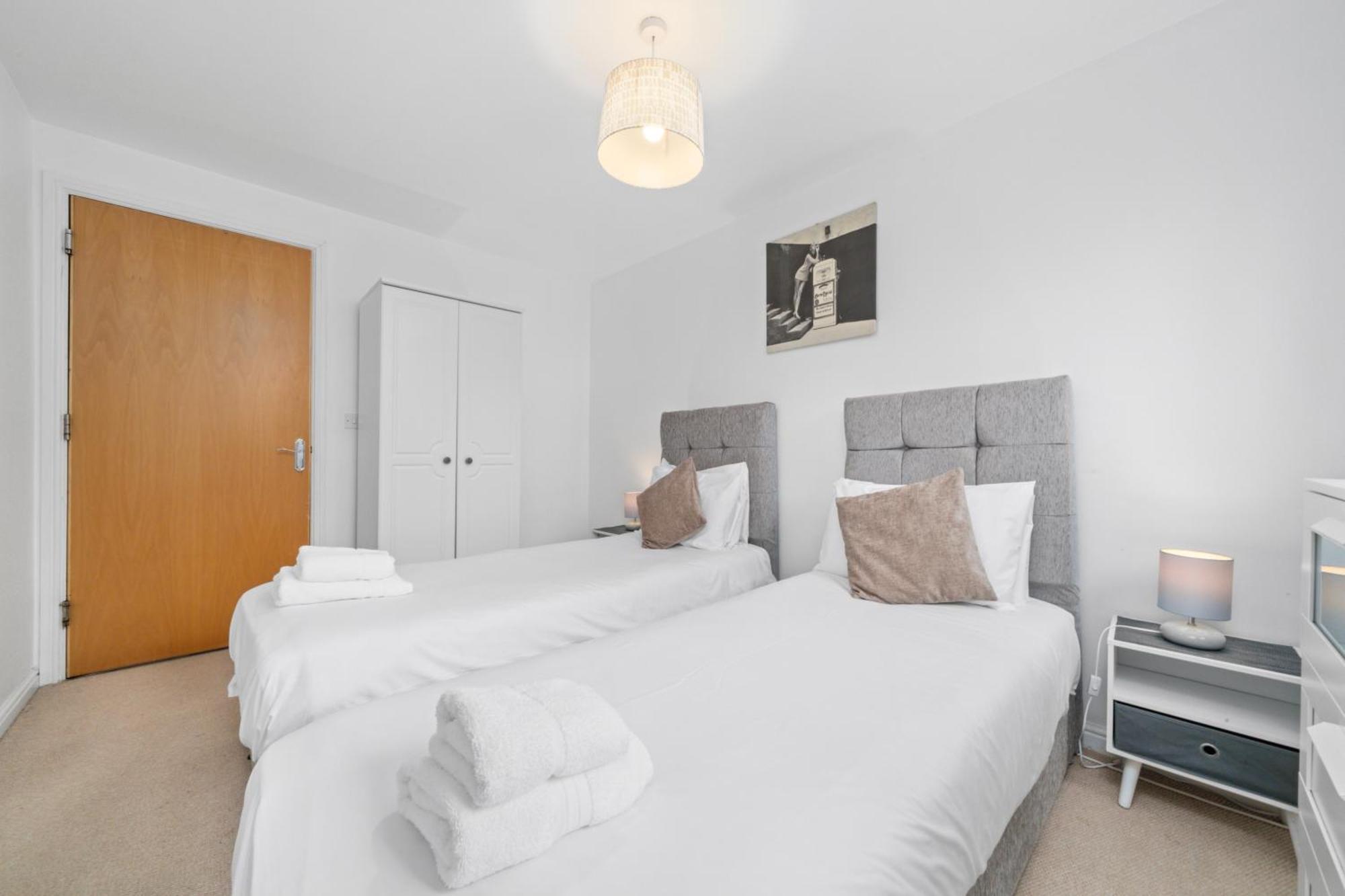 Saughton Suite With Views Of Water Of Leith EDI Exterior photo